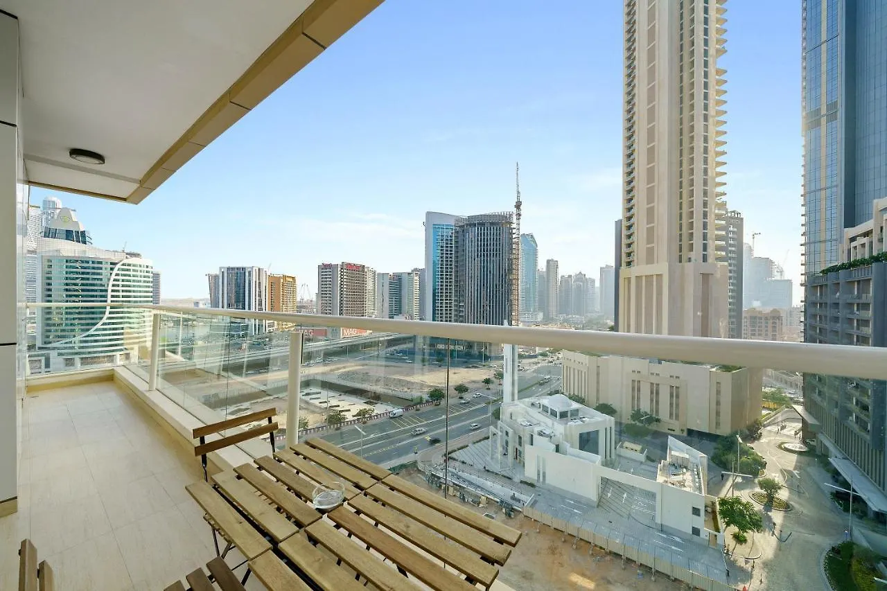 Bright & Vibrant 2Br+Kids Room 7Min To Dubai Mall Apartment