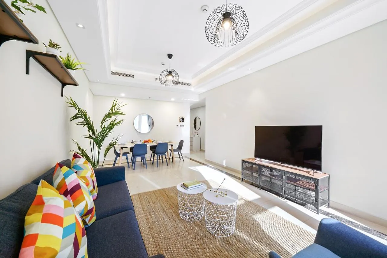 Bright & Vibrant 2Br+Kids Room 7Min To Dubai Mall Apartment